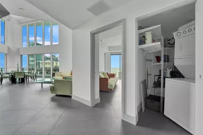 60 SW 13th St #3400, Miami, FL 33130 - Photo 9