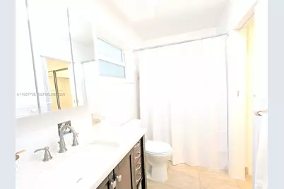 330 SE 2nd St #102E, Hallandale Beach, FL 33009 - Photo 13