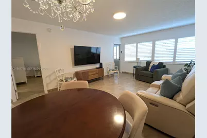 330 SE 2nd St #102E, Hallandale Beach, FL 33009 - Photo 3