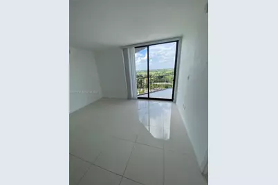 5252 NW 85th Ave #910, Doral, FL 33166 - Photo 3