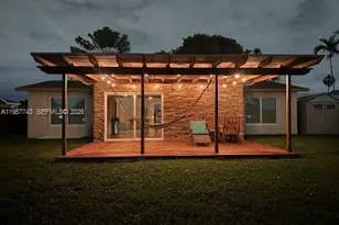 1221 NW 96th Terrace, Pembroke Pines, FL 33024 - Photo 43