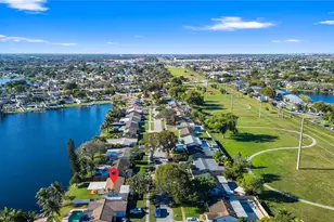 1221 NW 96th Terrace, Pembroke Pines, FL 33024 - Photo 7