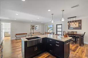 1221 NW 96th Terrace, Pembroke Pines, FL 33024 - Photo 17