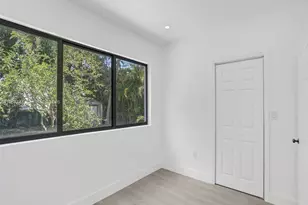 759 NE 127th St, North Miami, FL 33161 - Photo 25