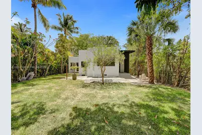 759 NE 127th St, North Miami, FL 33161 - Photo 29