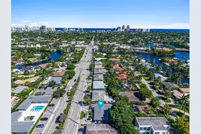 2024 NE 26th St, Wilton Manors, FL 33305 - Photo 1