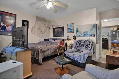 2024 NE 26th St, Wilton Manors, FL 33305 - Photo 9