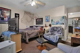 2024 NE 26th St, Wilton Manors, FL 33305 - Photo 9