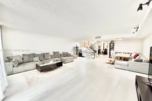 2203 NE 7th St, Hallandale Beach, FL 33009 - Photo 9