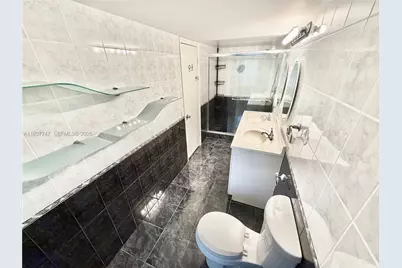 2203 NE 7th St #14, Hallandale Beach, FL 33009 - Photo 27