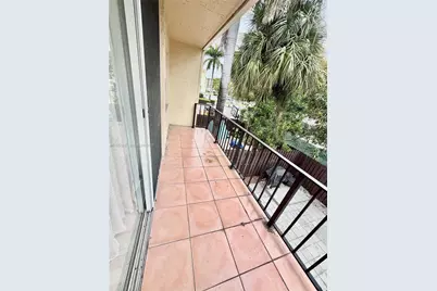 2203 NE 7th St #14, Hallandale Beach, FL 33009 - Photo 35