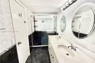 2203 NE 7th St, Hallandale Beach, FL 33009 - Photo 23