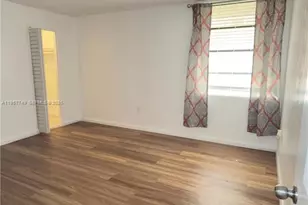 10400 SW 108th Ave, Miami, FL 33176 - Photo 15