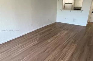 10400 SW 108th Ave, Miami, FL 33176 - Photo 3