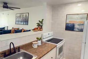 10400 SW 108th Ave, Miami, FL 33176 - Photo 7