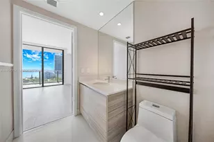 121 NE 34th St, Miami, FL 33137 - Photo 17