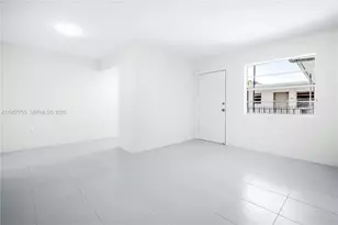 10305 SW 40th St, Miami, FL 33165 - Photo 3