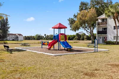1133 N Benoist Farms Rd #101, West Palm Beach, FL 33411 - Photo 23