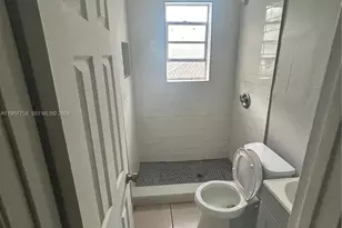 1720 NW 1st Pl, Miami, FL 33136 - Photo 5