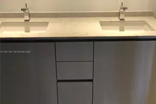 1010 Brickell Ave, Miami, FL 33131 - Photo 17