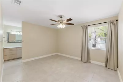 11654 NW 11th St #11654, Pembroke Pines, FL 33026 - Photo 9
