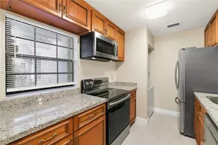 11654 NW 11th St, Pembroke Pines, FL 33026 - Photo 5