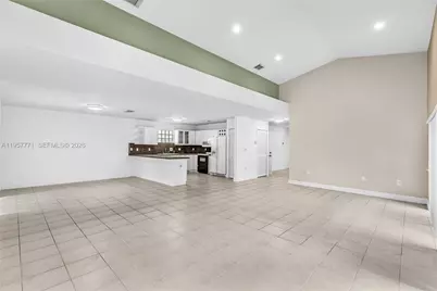 8211 NW 194th Ter, Hialeah, FL 33015 - Photo 5