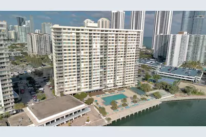 300 Bayview Dr #PH-06, Sunny Isles Beach, FL 33160 - Photo 59