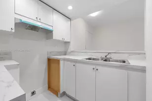 1750 NW 27th Ave, Miami, FL 33125 - Photo 5