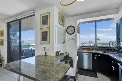 1330 West Ave #1811, Miami Beach, FL 33139 - Photo 25