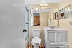 160 Markham H, Deerfield Beach, FL 33442 - Photo 25