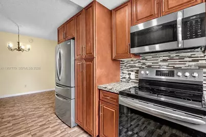 160 Markham H #160, Deerfield Beach, FL 33442 - Photo 17