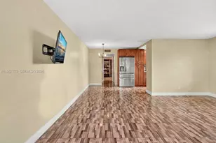 160 Markham H, Deerfield Beach, FL 33442 - Photo 5