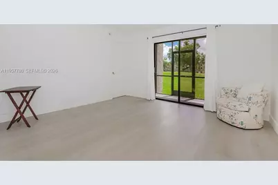 10434 Sunrise Lakes Blvd #109, Sunrise, FL 33322 - Photo 9