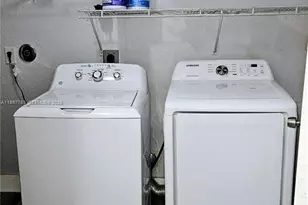 2953 NW 10th Ct, Fort Lauderdale, FL 33311 - Photo 13