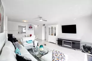 3600 NE 170th St, North Miami Beach, FL 33160 - Photo 17