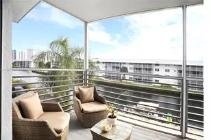 3600 NE 170th St, North Miami Beach, FL 33160 - Photo 11