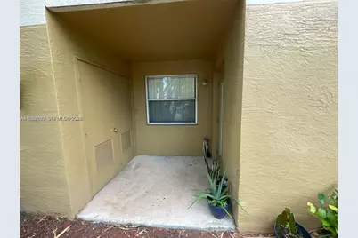 761 N Pine Island Road #104, Plantation, FL 33324 - Photo 15