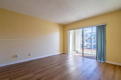 200 Ashbury Rd #205, Hollywood, FL 33024 - Photo 25