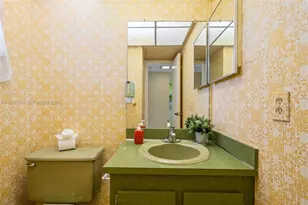 200 Ashbury Rd, Hollywood, FL 33024 - Photo 11