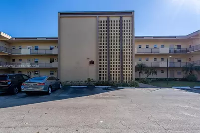 200 Ashbury Rd #205, Hollywood, FL 33024 - Photo 3
