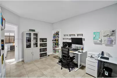 8895 NW 100th Pl, Doral, FL 33178 - Photo 11