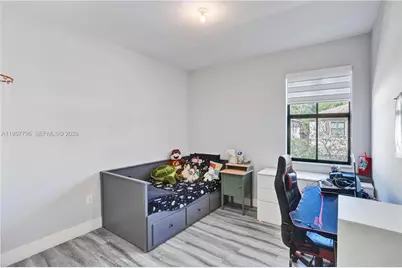 8895 NW 100th Pl, Doral, FL 33178 - Photo 31