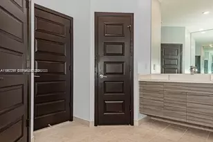 8981 NW 154th Terrace, Miami Lakes, FL 33018 - Photo 11