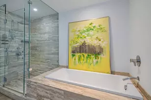 2900 NE 7th Ave, Miami, FL 33137 - Photo 15