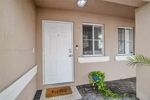 11338 NW 34th Pl, Sunrise, FL 33323 - Photo 7