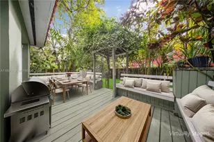 670 NE 56th St, Miami, FL 33137 - Photo 11