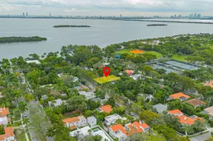 670 NE 56th St, Miami, FL 33137 - Photo 23