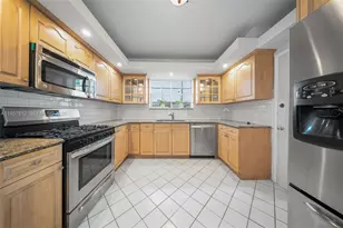 670 NE 56th St, Miami, FL 33137 - Photo 35