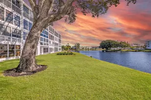 1116 E Cambridge E, Deerfield Beach, FL 33442 - Photo 29